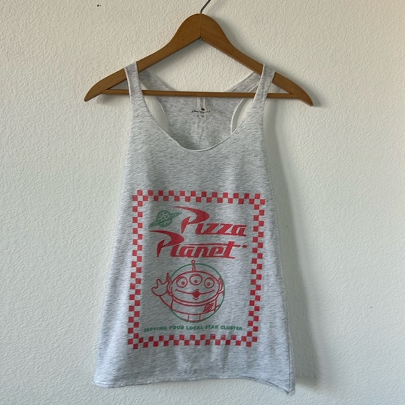 Toy Story Pizza Planet Tank - Picture 1 of 5